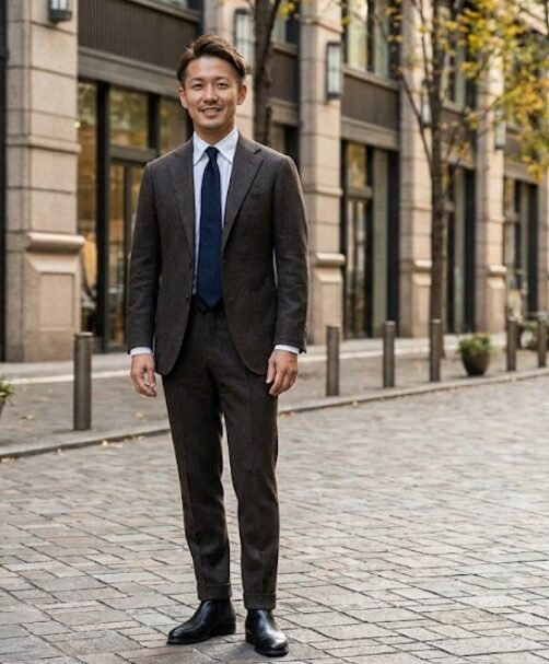 デニムやスーツに合わせる大人のコーディネート