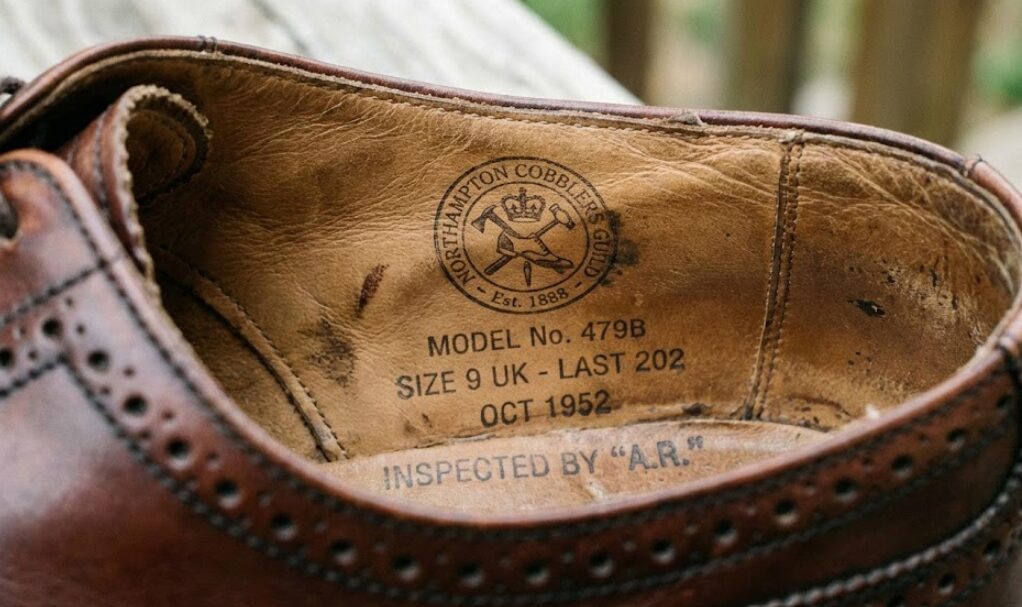 エドワードグリーンのインソールロゴ以外での判別法