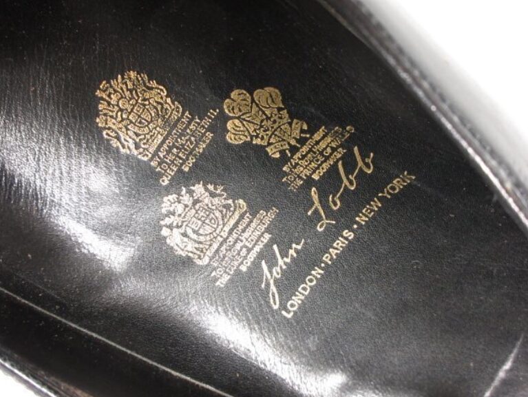 互いのロゴや刻印に見るブランドの証