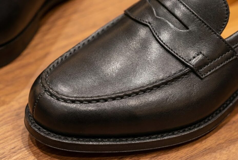 熟練職人が手掛けるハンドステッチエプロンの技術力