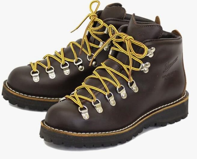 ダナーとの比較で分かる街履きとしての魅力