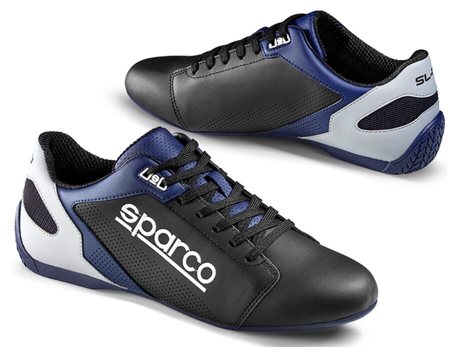 外回りも快適なメンズ用ドライビングシューズ