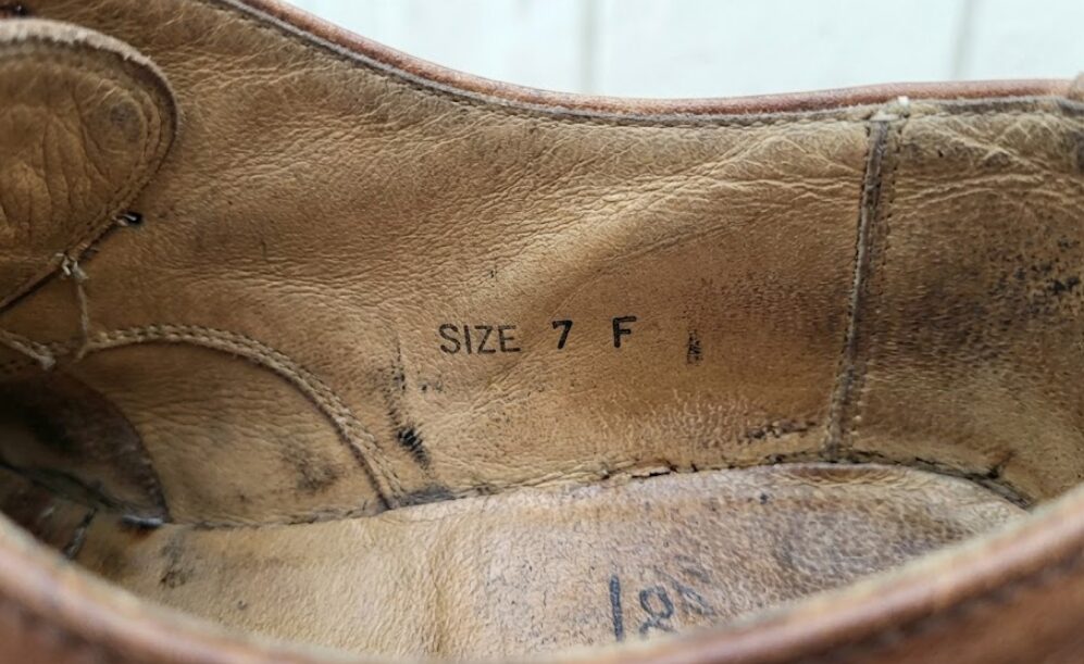 職人の手書きによるライニング表記とフォントの精度